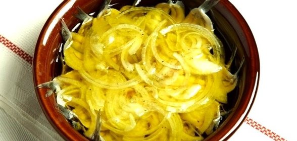 Закуска из анчоусов