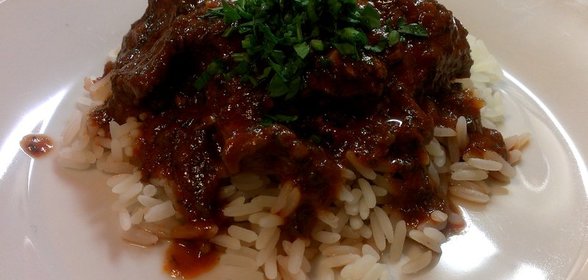 Эскалопы из говядины в томатно-винном соусе