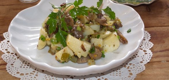Салат с вешенками