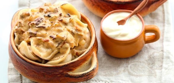 Пельмени в горшочке, с грибами