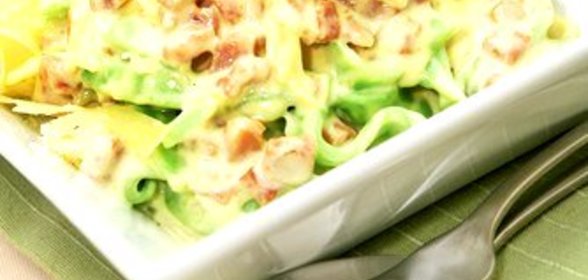 Паста с утиной ножкой, савойской капустой и белым вином