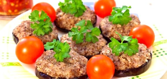 Баклажаны с грецкими орехами