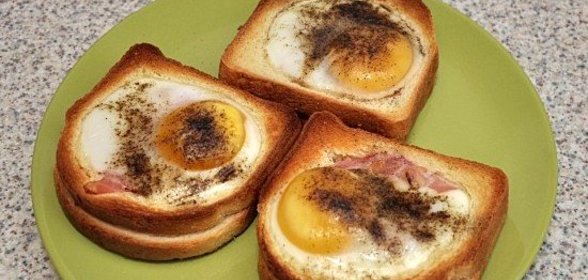 Бутерброды в духовке с яйцом