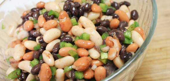 Салат из трех видов фасоли