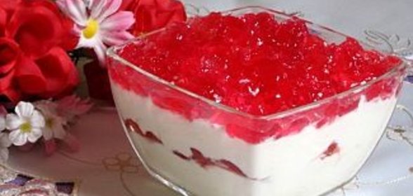 Творожный десерт Ягодка