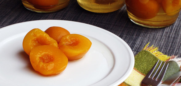 Персики в сиропе