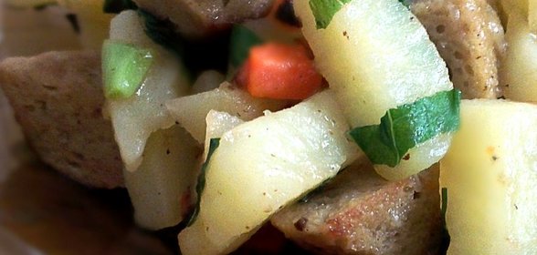 Картошка, тушеная с сейтаном