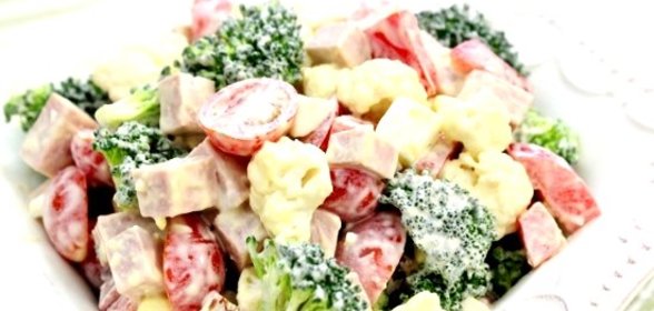 Cалат с брокколи и цветной капустой