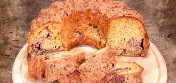 Пирог с шоколадом и марципаном «Гугельхопф»