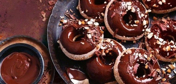 Шоколадные пончики