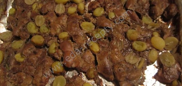 Печень с виноградом