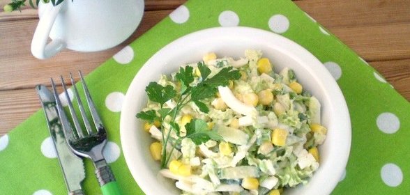 Салат из пекинской капусты с кукурузой
