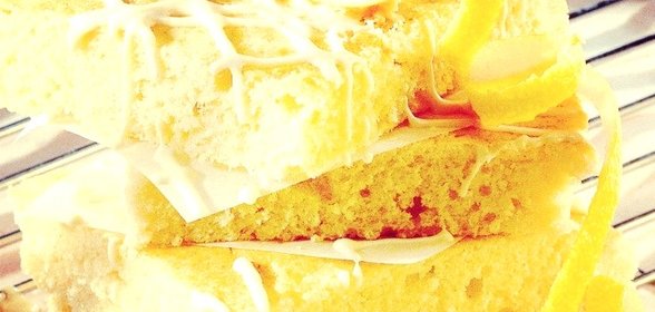 Лимонный кекс с глазурью