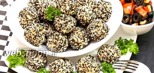 Закусочные куриные фрикадельки в кунжуте