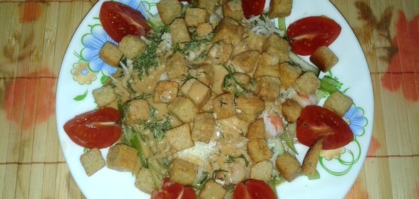 Салат с креветками и овощами