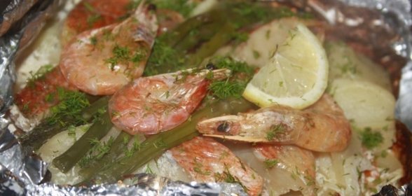 Конверты с картофелем, морским окунем и креветками