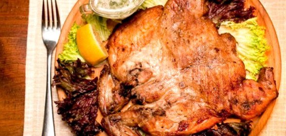 Цыпленок табака с чесночным соусом