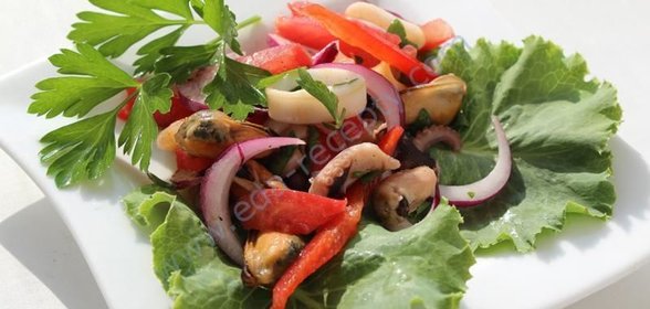 Салат Морской Коктейль с овощами