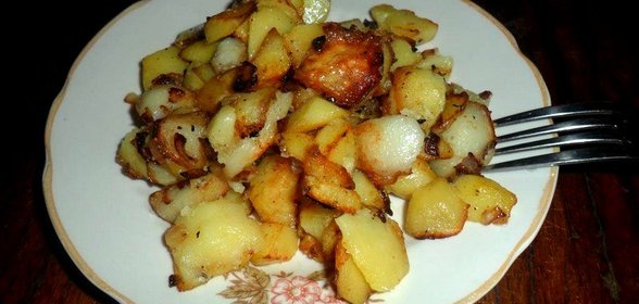 Жареный картофель с репчатым луком