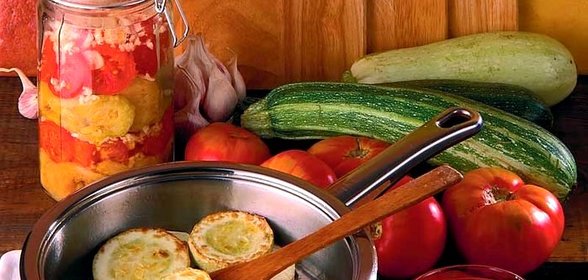 Жареные кабачки с чесноком