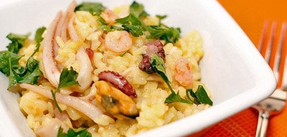 Ризотто с коктейлем из морепродуктов