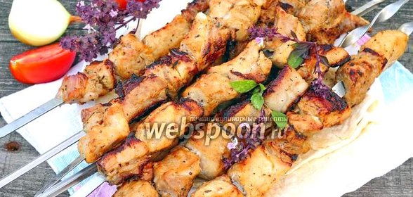 Шашлык из свинины с киви