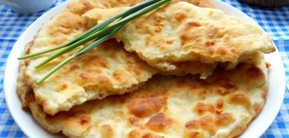 Лепешки сырные на ряженке