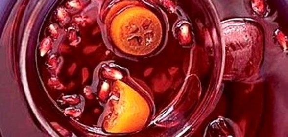Коктейль с кумкватом и гранатом