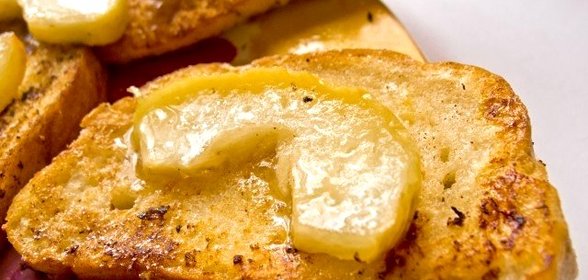 Гренки с яблоками