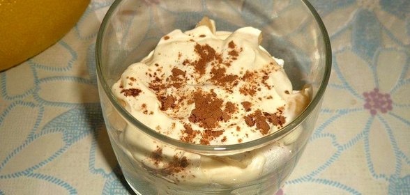 Десерт слоеный с зефиром и бананом