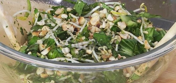 Салат из капусты Бок-Чой