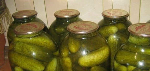 Огурцы соленые с водкой