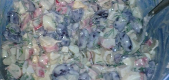 Быстрый салат с фасолью и крабовыми палочками