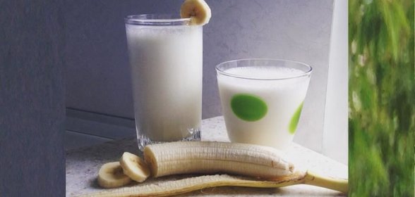 Банановый коктейль с мороженым