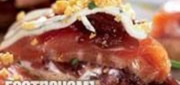 Сэндвич на тему салата Мимоза