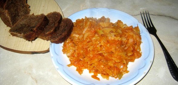 Капуста тушеная по-домашнему