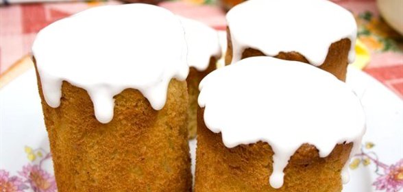 Пасхальный кулич со специями и лимонной цедрой