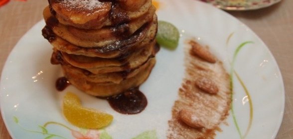 Яблочные колечки в шоколадном кляре