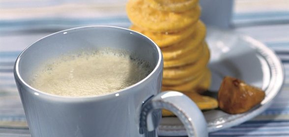 Молочный напиток с инжиром и медом