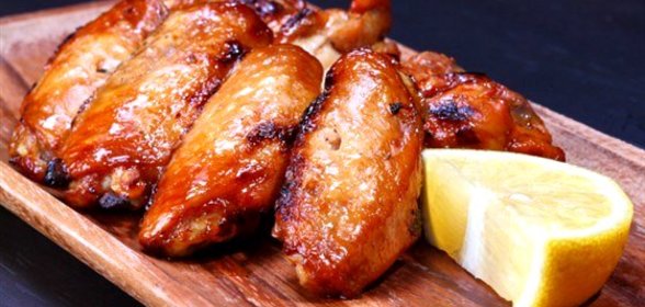 Куриные крылышки, запеченные в лимонном сиропе