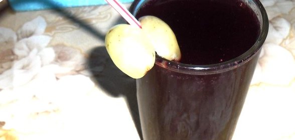 Свежевыжатый виноградный сок