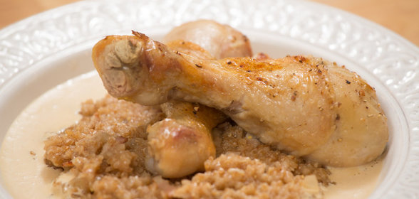 Куриная голень в пиве с пшеничной кашей