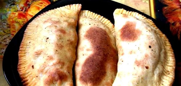 Печеные чебуреки в духовке