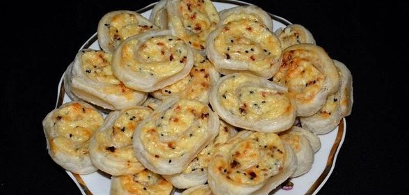 Слоеные рулетики