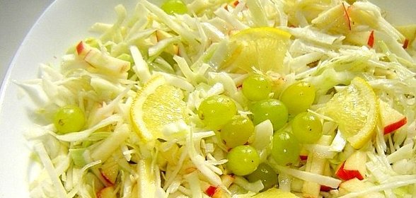 Постный салат с капустой