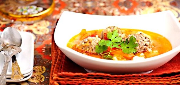 Суп с мясными фрикадельками