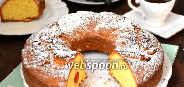 Кекс с коктейльной вишней на желтках