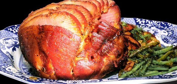 Запеченная ветчина в кленово-горчичной глазури