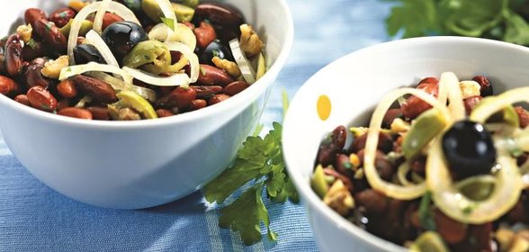 Салат из фасоли с оливками