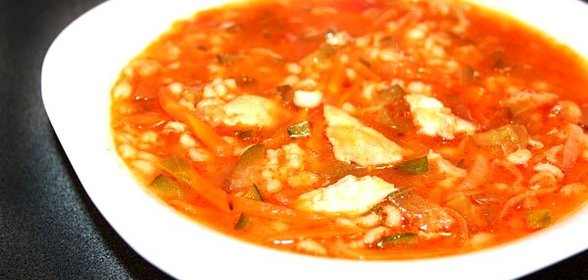 Борщ с фрикадельками из морского гребешка